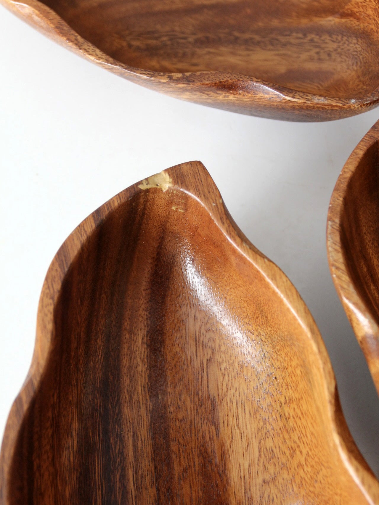 Leaf Shaped Divided Wood Bowls - Mid newest Century Vintage Wooden Serving Bowls - Chip and Dip - Nuts - Dried Fruits