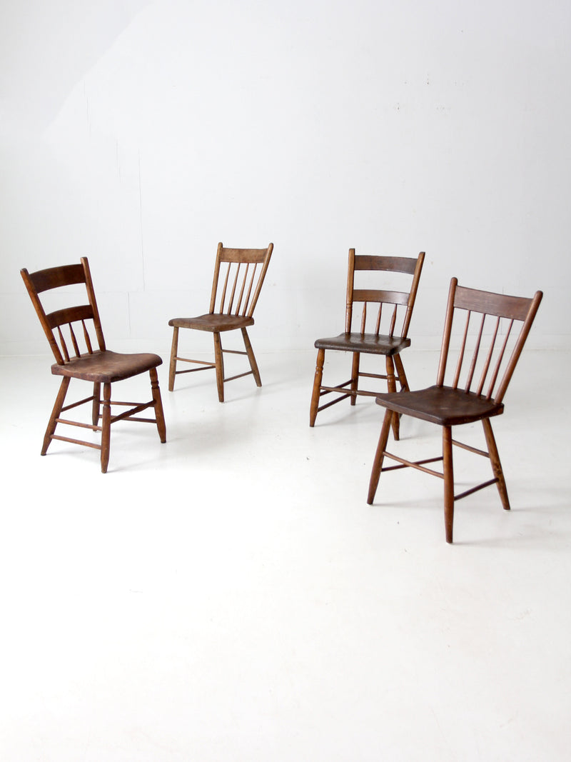 antique American primitive chairs set of 4