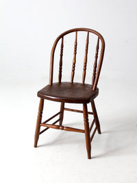 antique Windsor bow-back dining chair