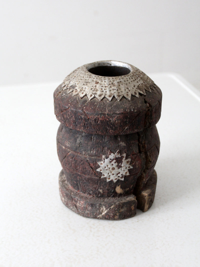 antique wooden grinding vessel