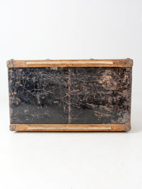 antique streamer trunk