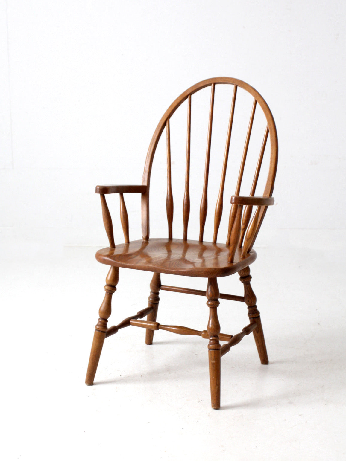 vintage Cochrane Furniture Windsor chair