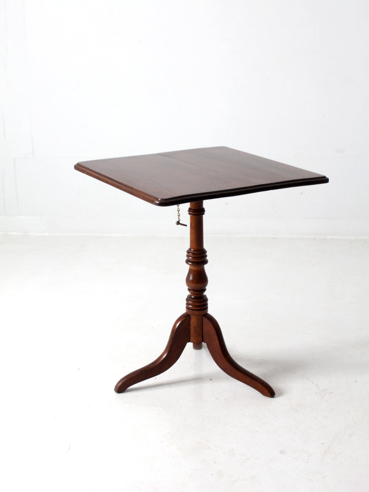 antique tilt top parlor table