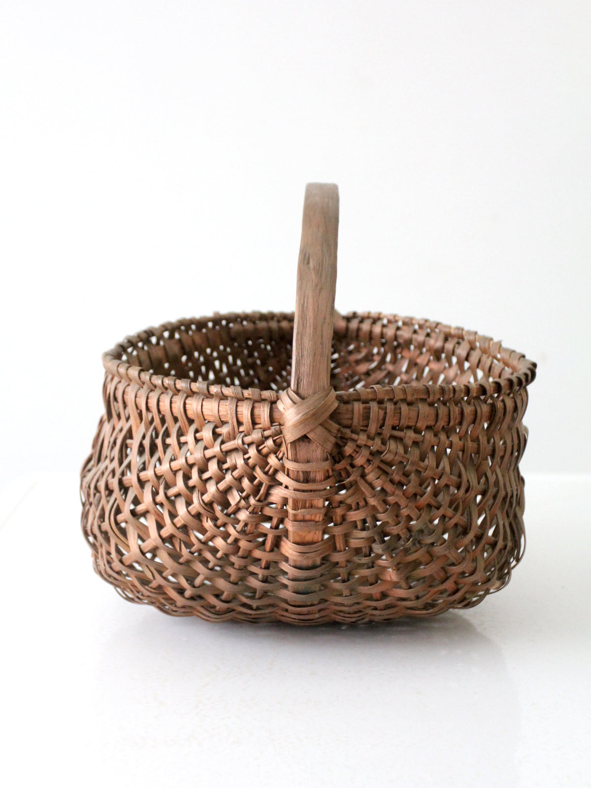 vintage gathering buttocks basket