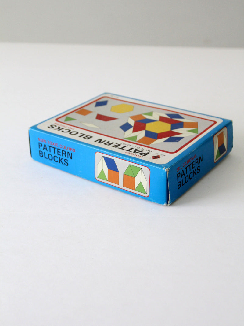 vintage Lillian Vernon pattern blocks