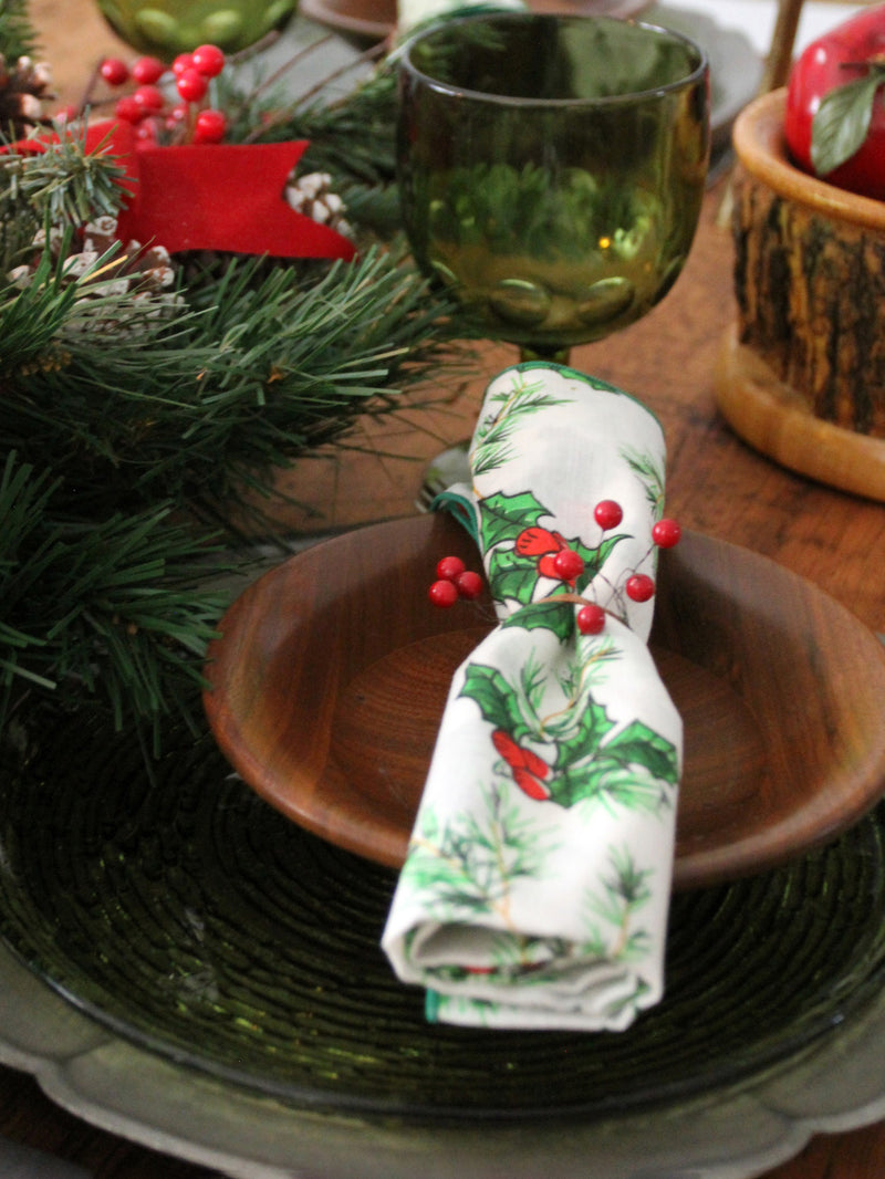 vintage Christmas napkins set of 4