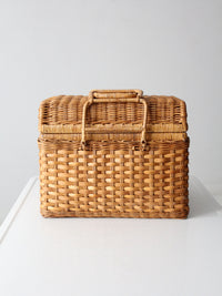 vintage woven picnic basket