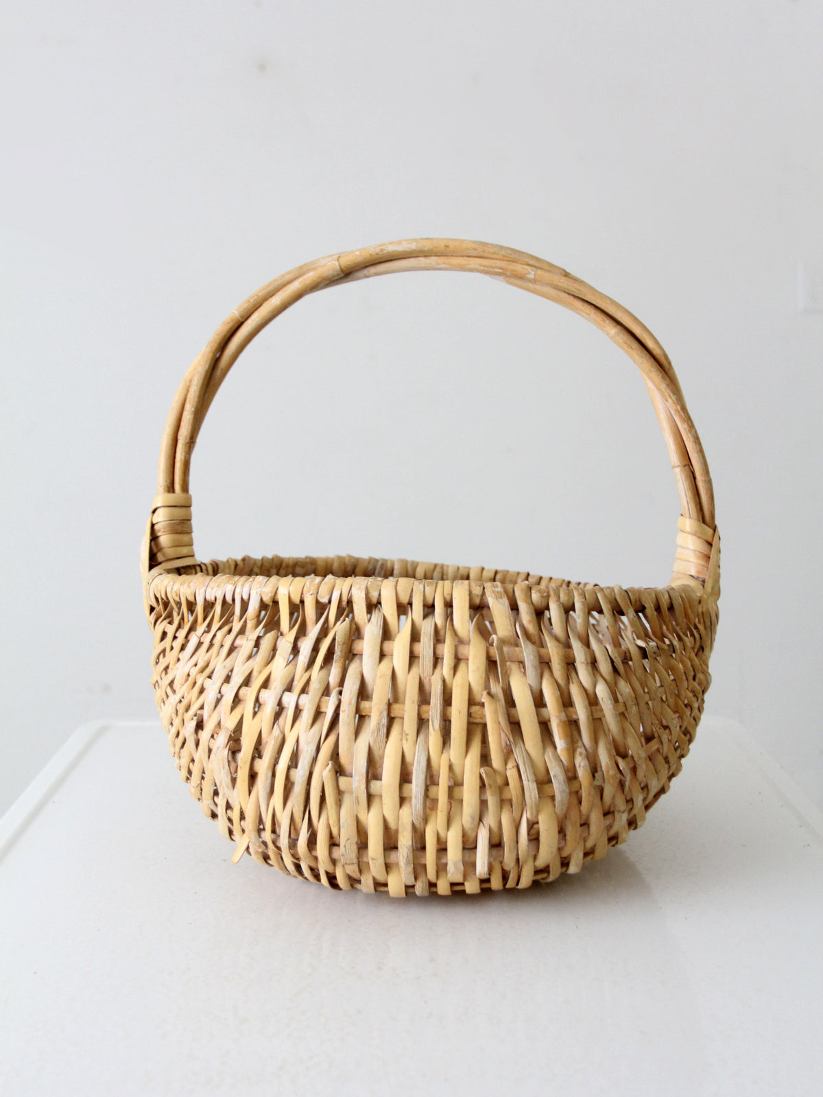 vintage gathering buttocks basket