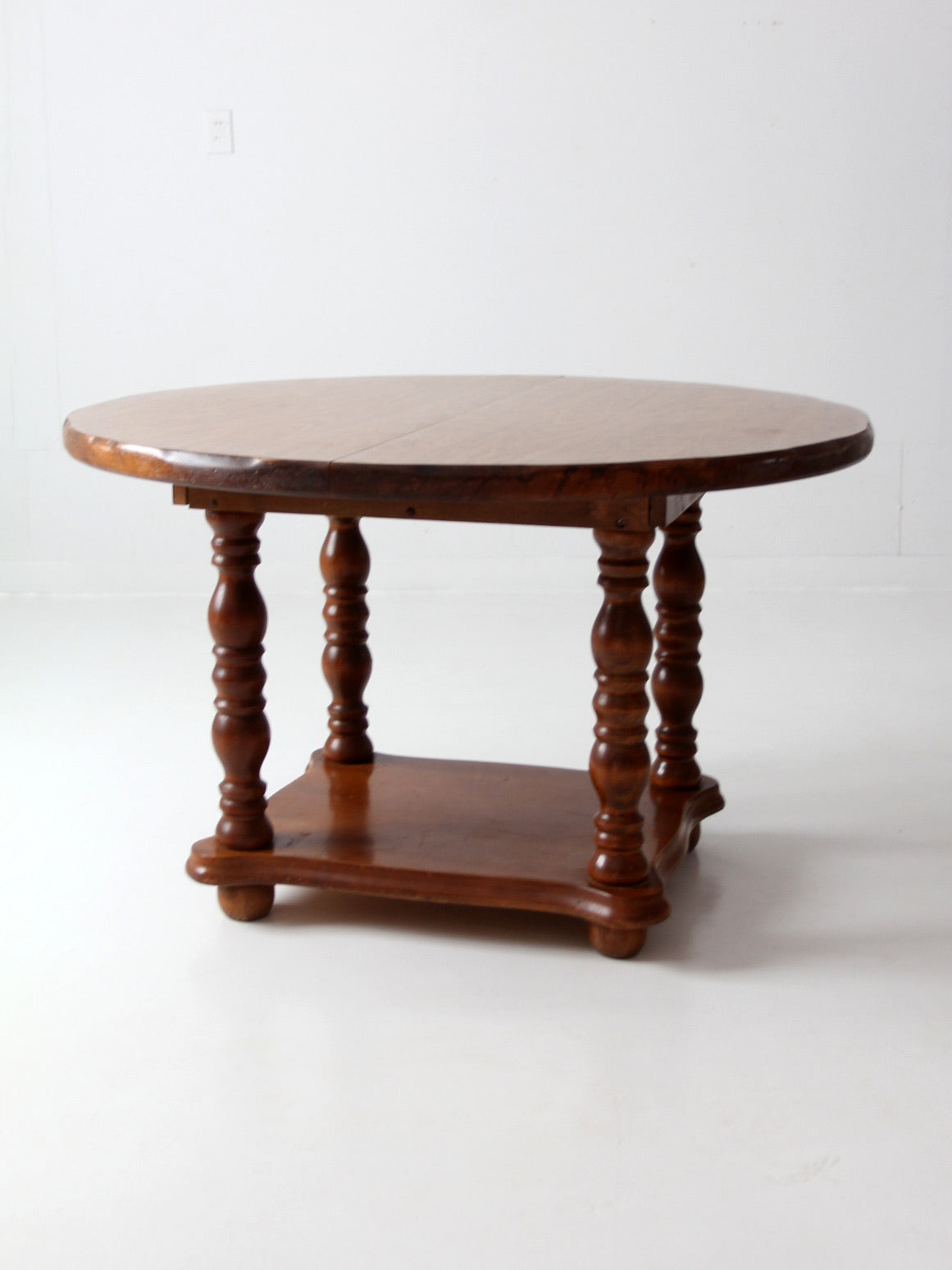 Vintage style dining online table