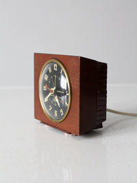 vintage 1950s Telechron GE electric clock