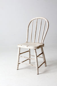 antique white spindle back chair