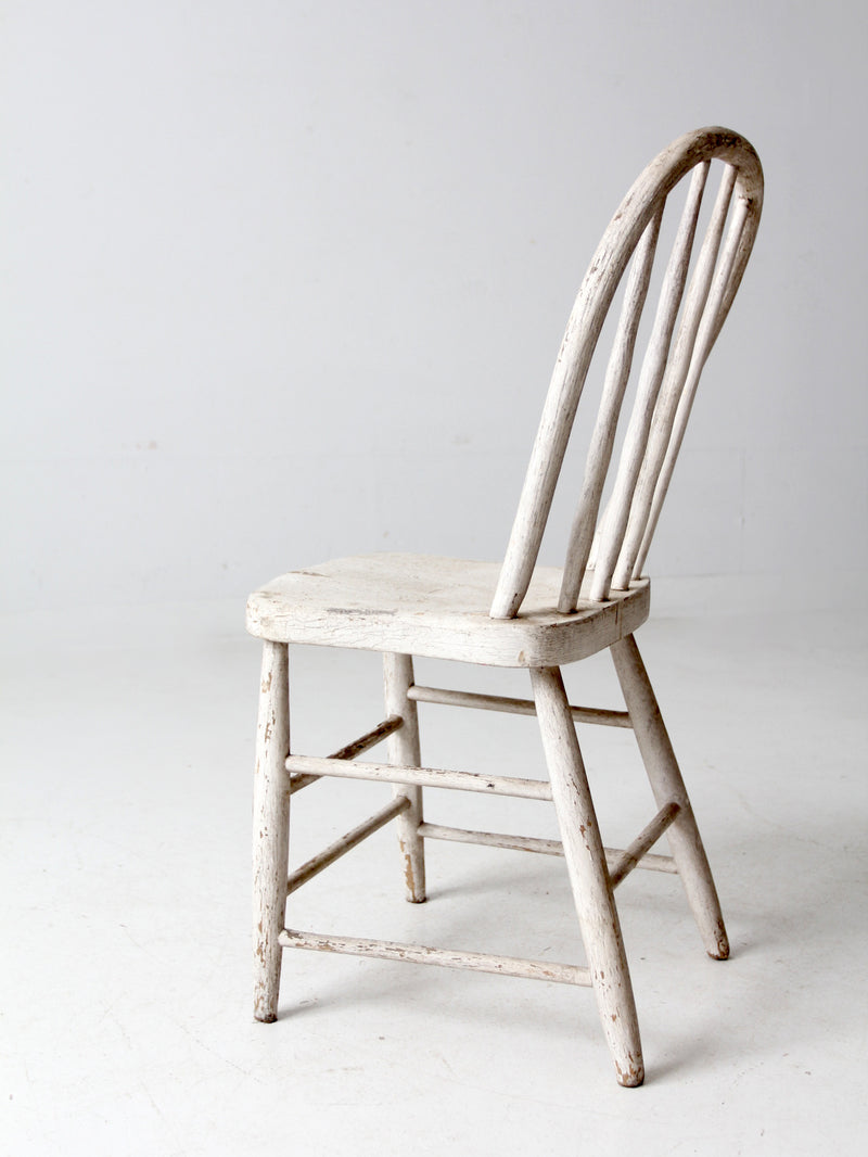 antique white spindle back chair