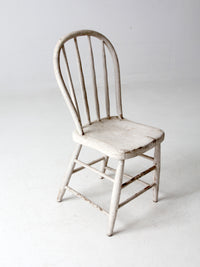 antique white spindle back chair