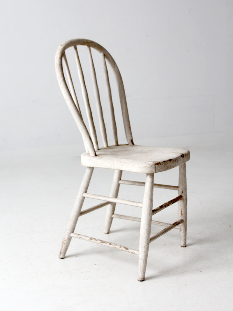 antique white spindle back chair