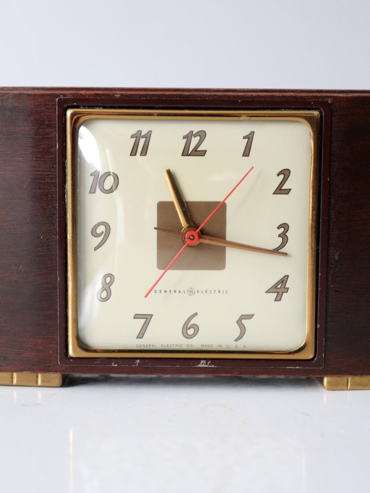 vintage 1940s GE electric mantle clock