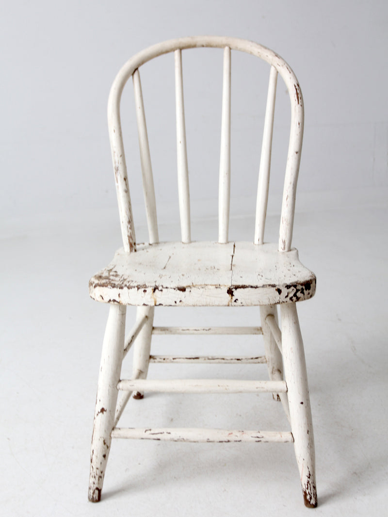 antique white spindle back chair