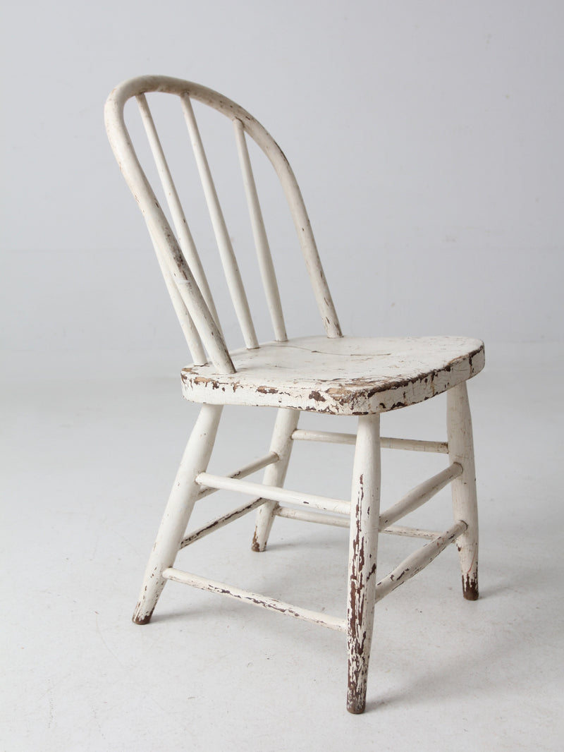 antique white spindle back chair