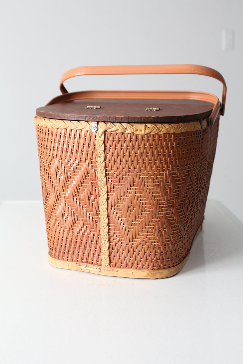 vintage picnic basket