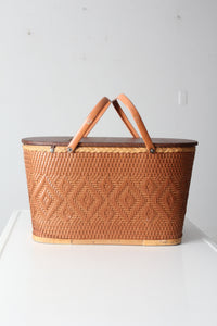 vintage picnic basket