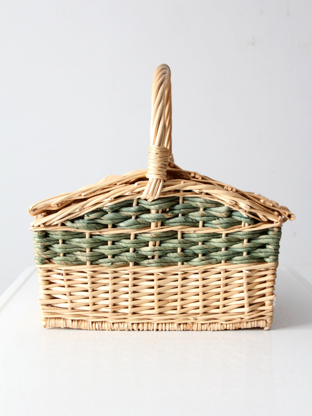 vintage wicker picnic basket