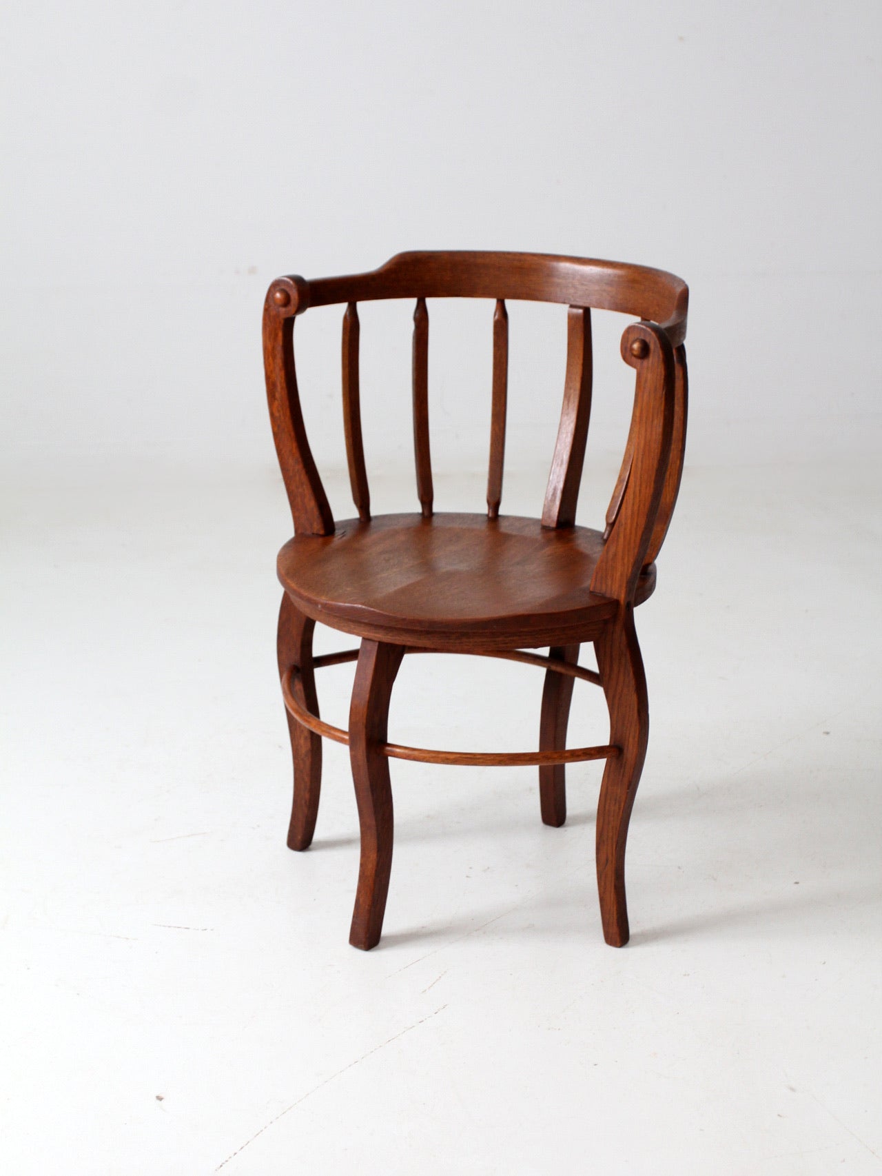 Kendel round 2024 back chair