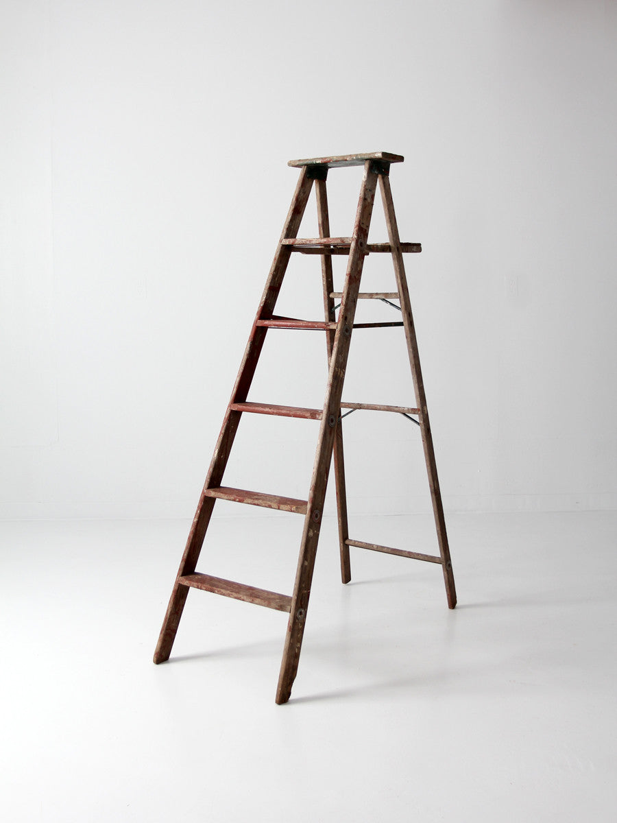 vintage red wooden painter's ladder, 5.5 feet – 86 Vintage