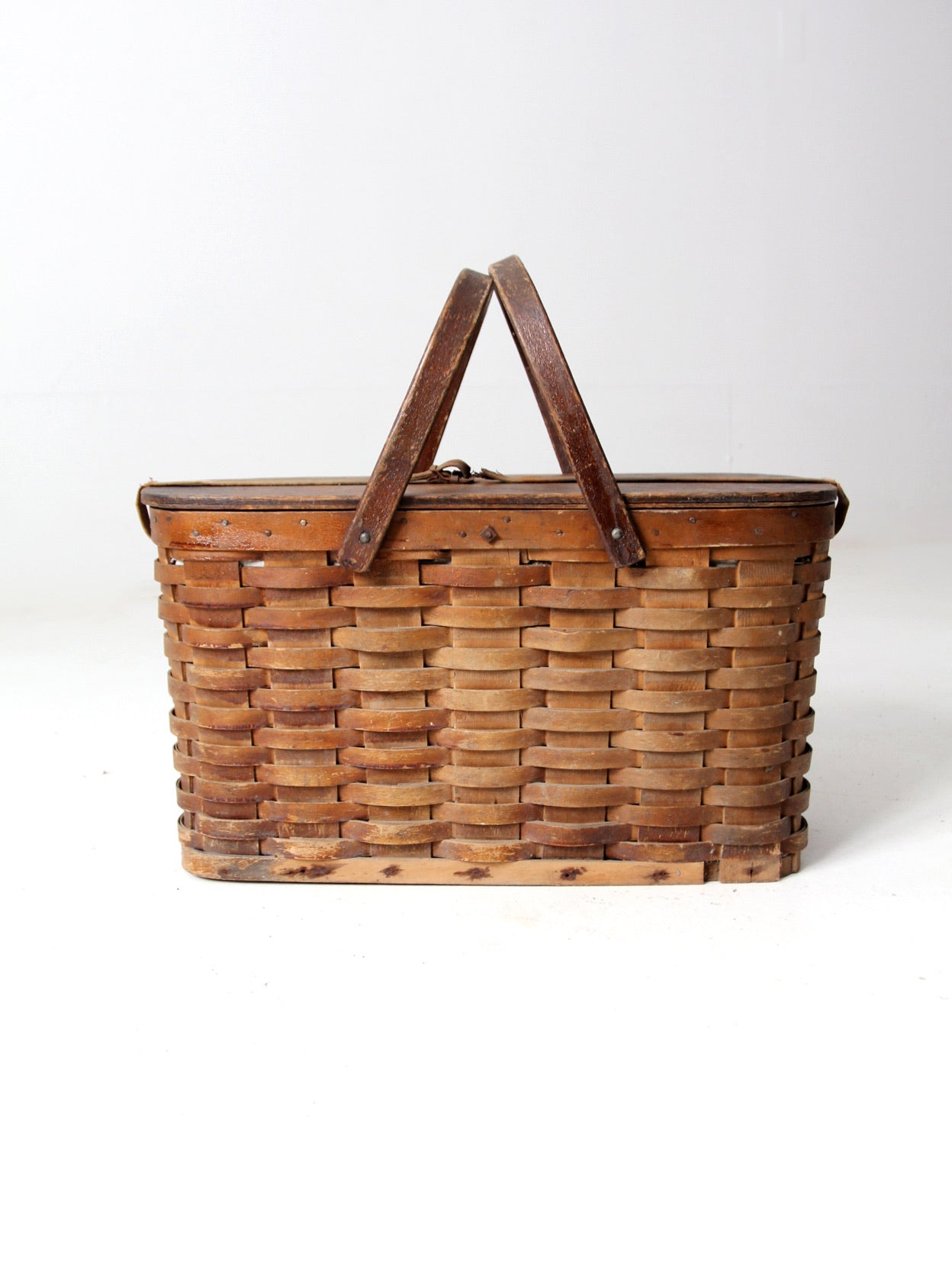 antique Hawkeye Basket insulated picnic basket – 86 Vintage