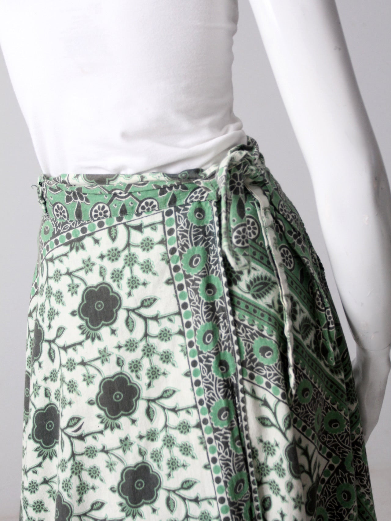 White wrap skirt top nz