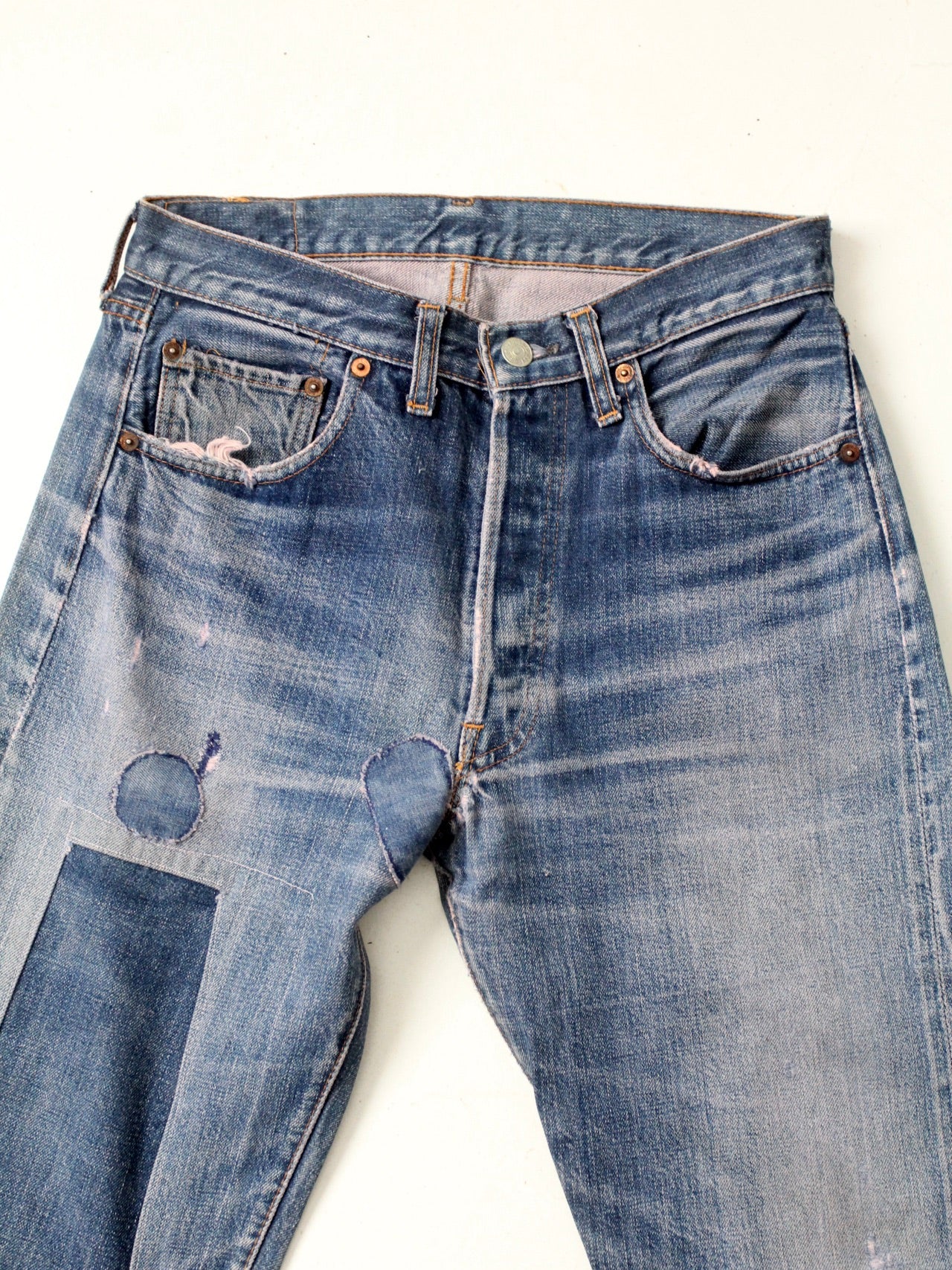 vintage patched Levi's 501 Big E jeans 29 x 29 – 86 Vintage
