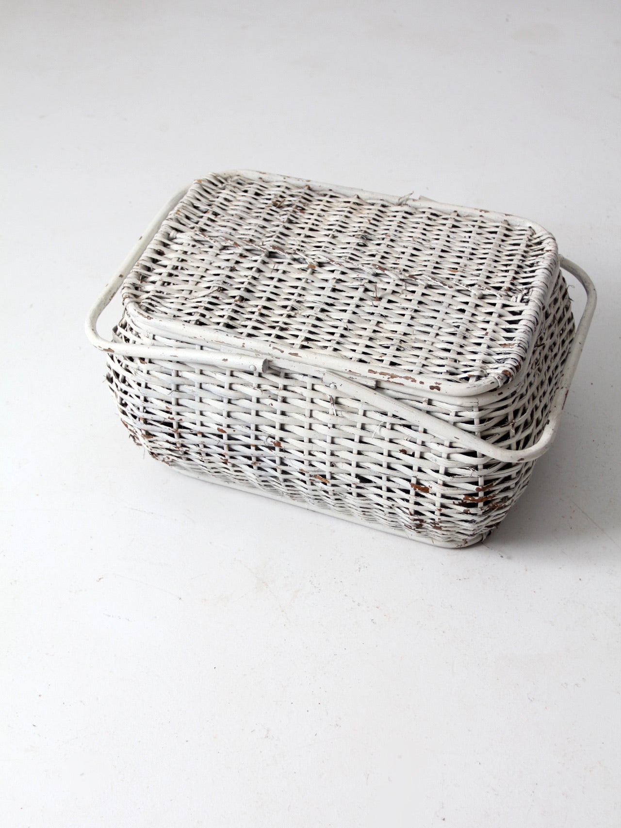 Nina 6 Wicker Basket Storage Chest Vintage White - Beach Style
