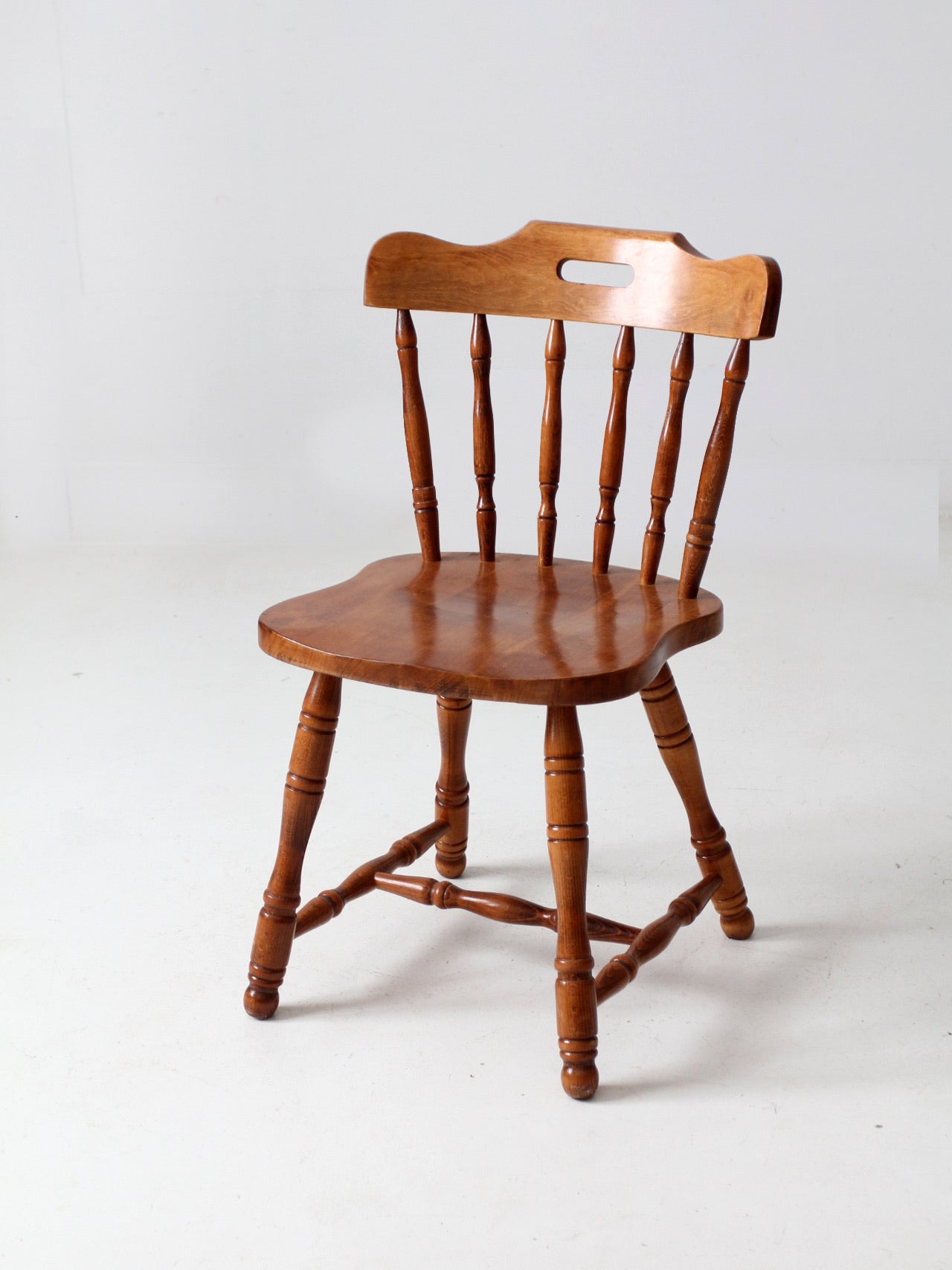 Wooden retro online chair