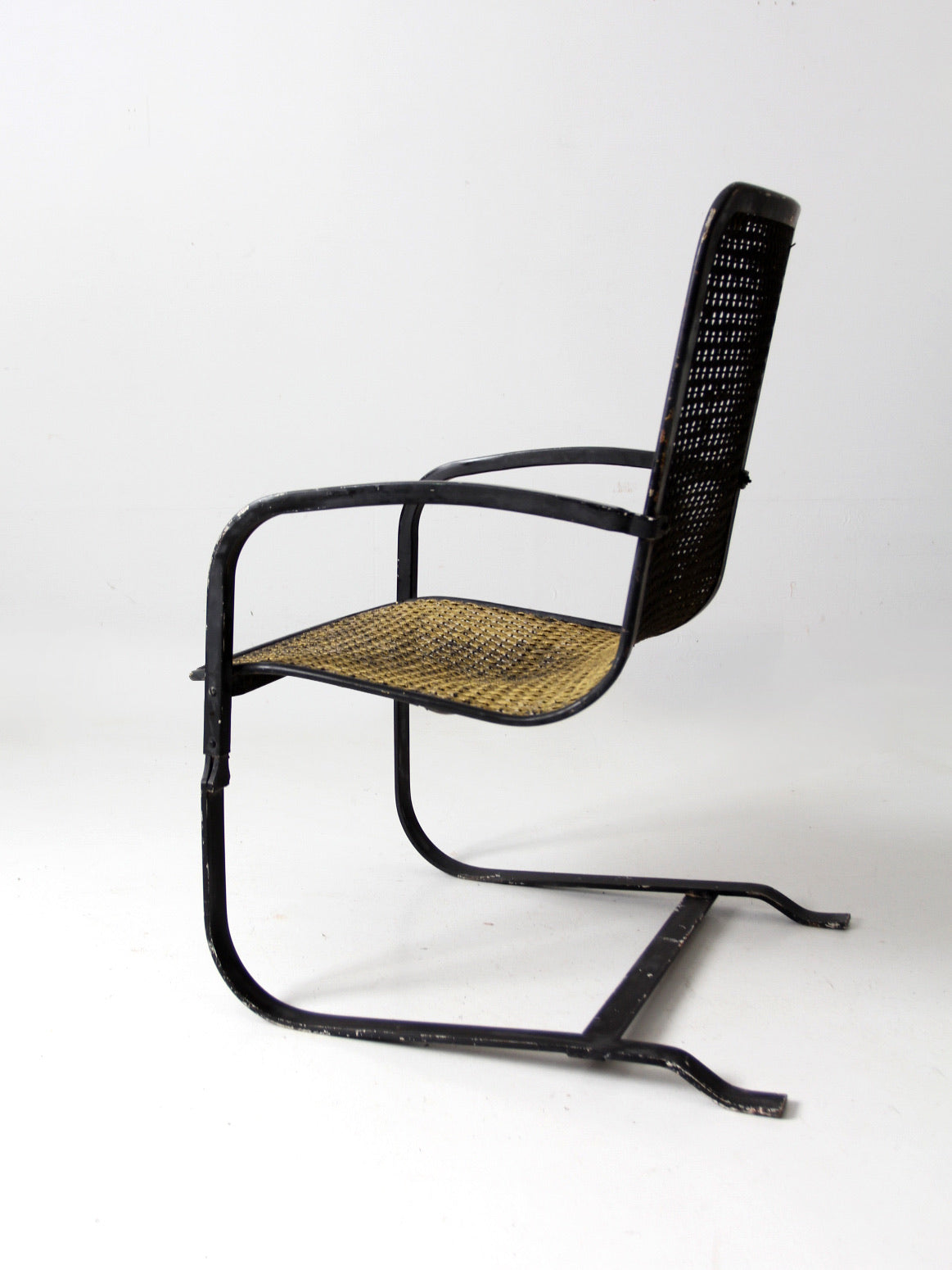 S type 2025 wire chair price