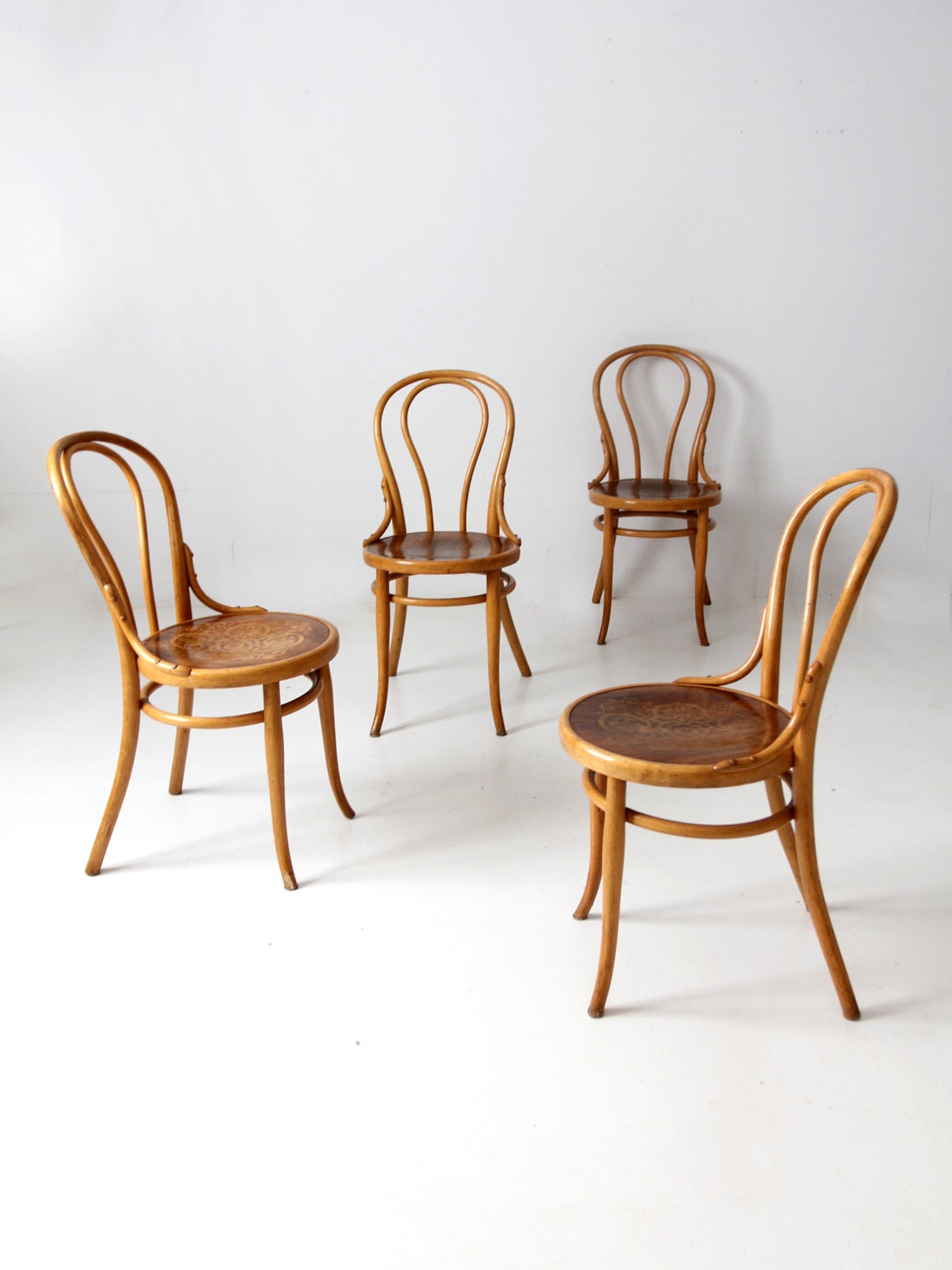 Vintage thonet online chairs