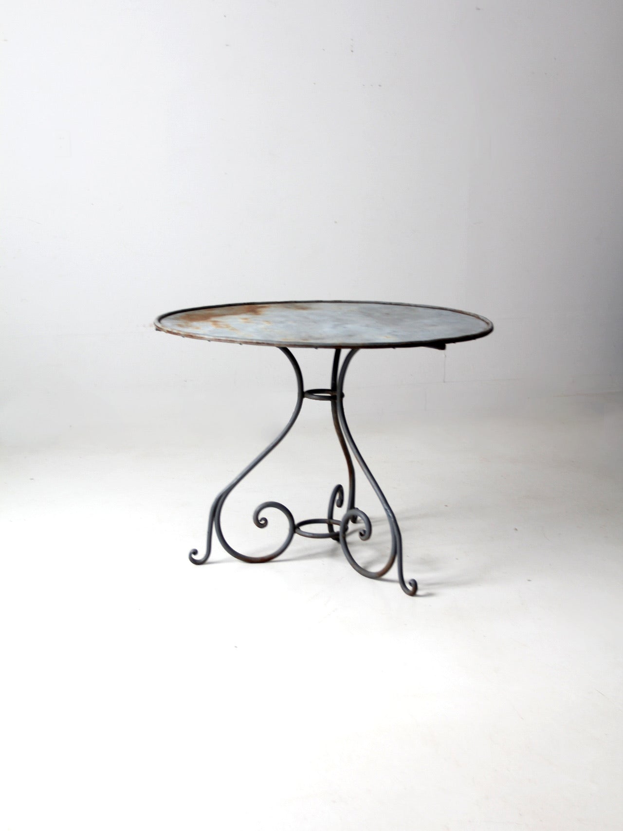 antique metal garden table – 86 Vintage