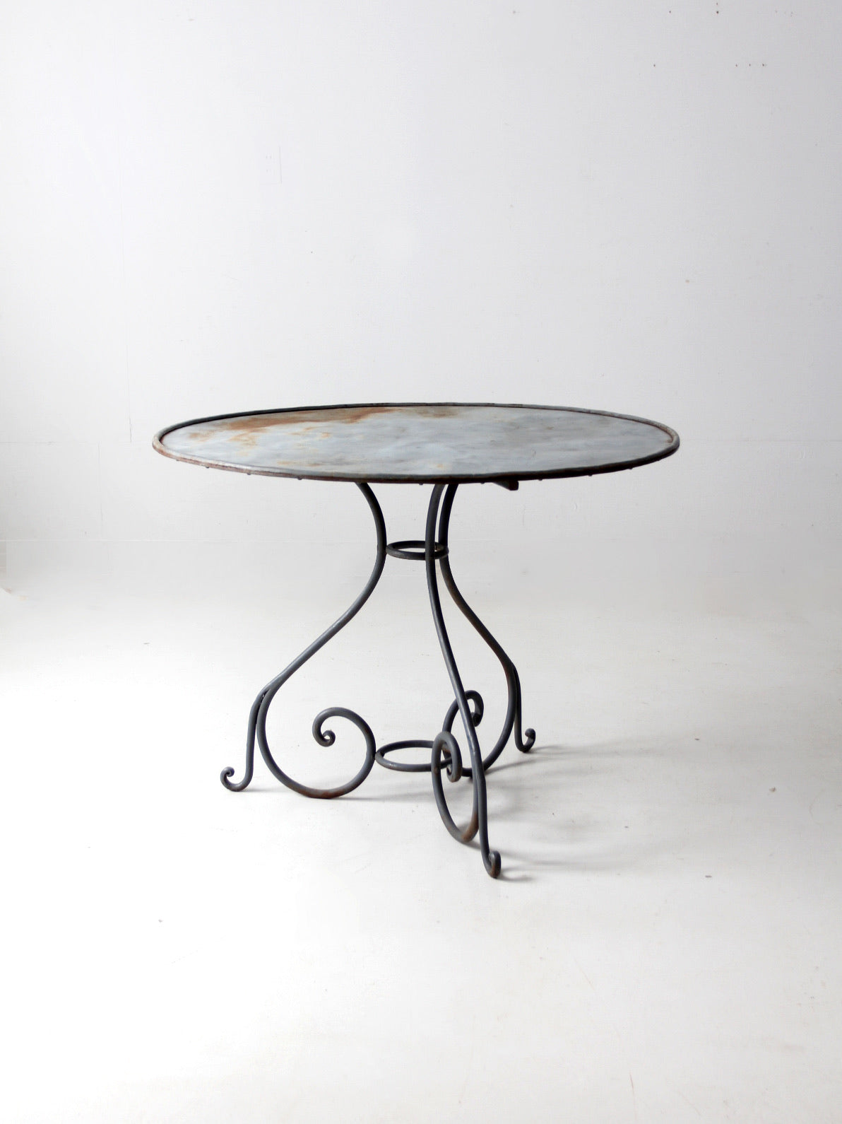 antique metal garden table – 86 Vintage