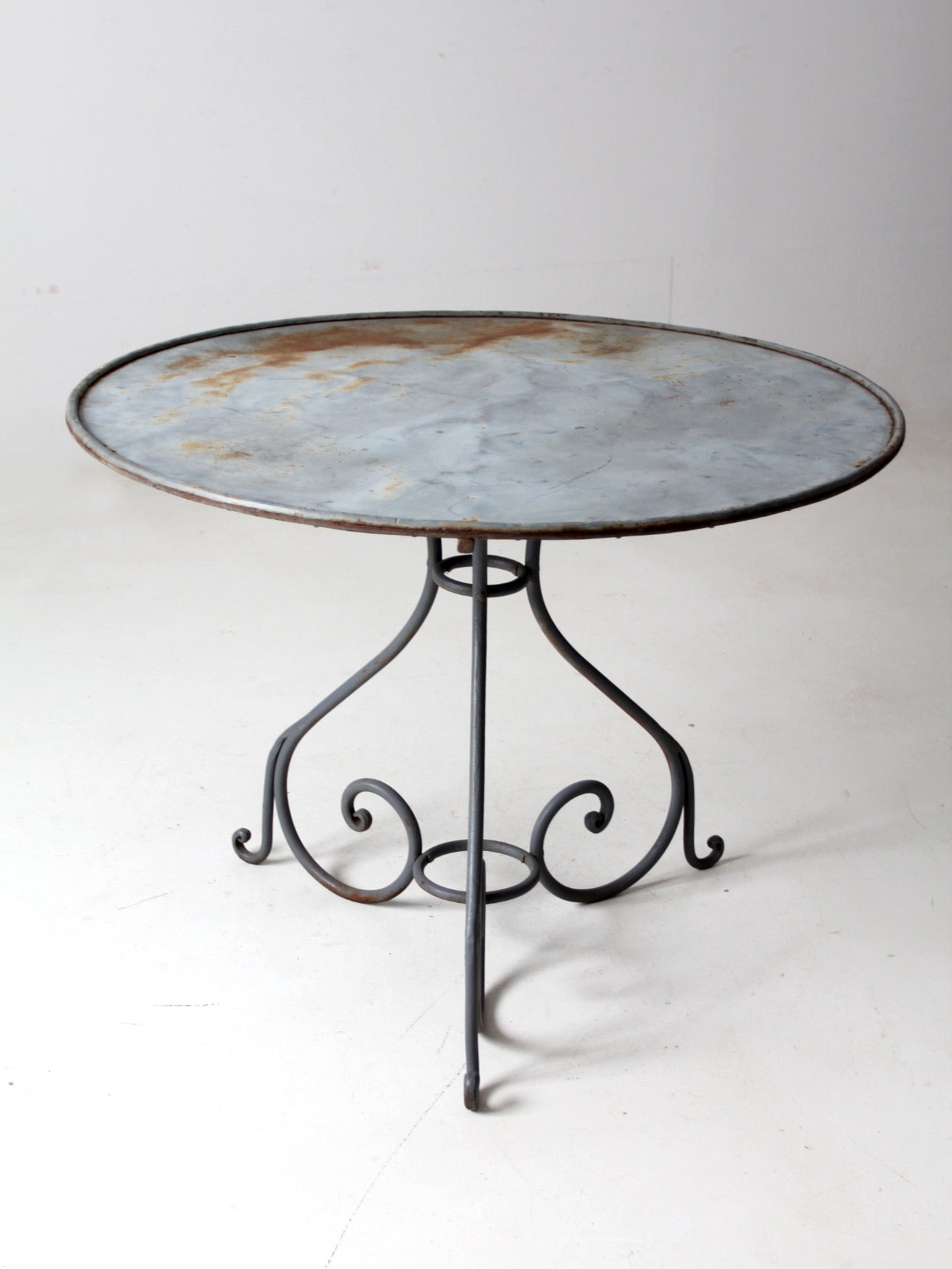 antique metal garden table – 86 Vintage