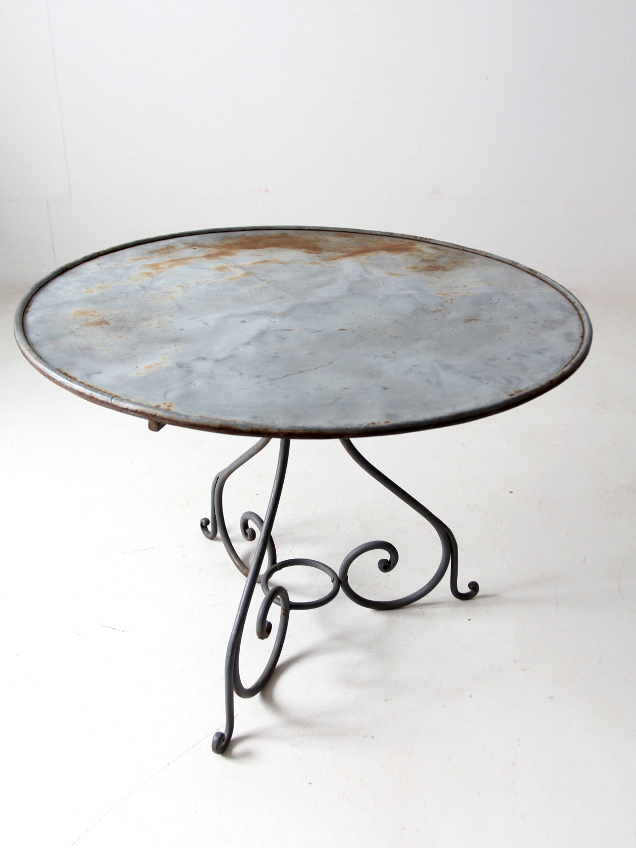 antique metal garden table – 86 Vintage