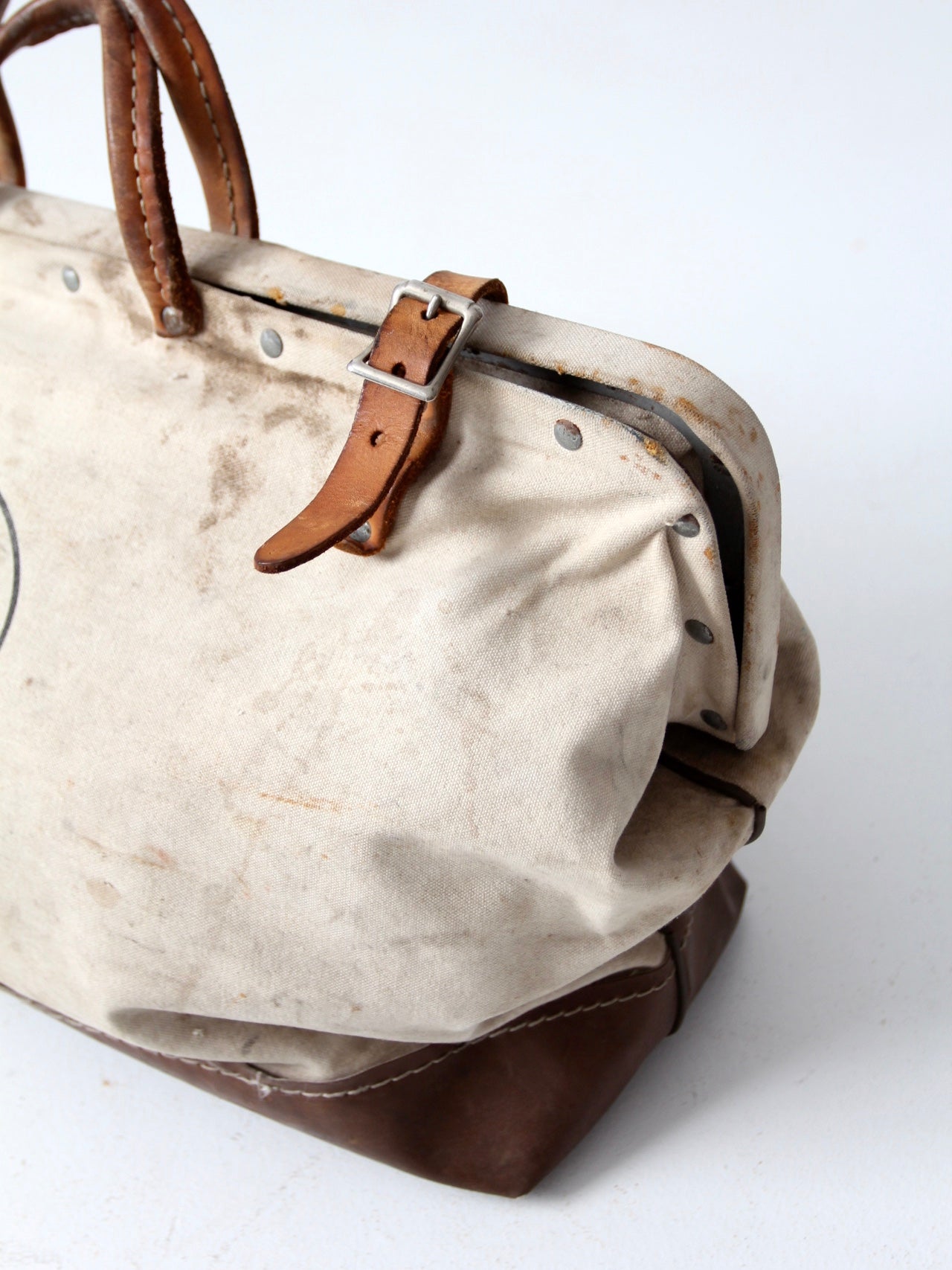 Vintage Main Beach Bag | Wm. J. Mills & Co.