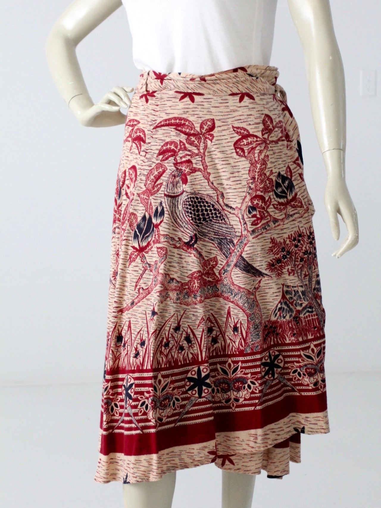 Vintage 70s Boho Wrap Skirt With Bird Print – 86 Vintage